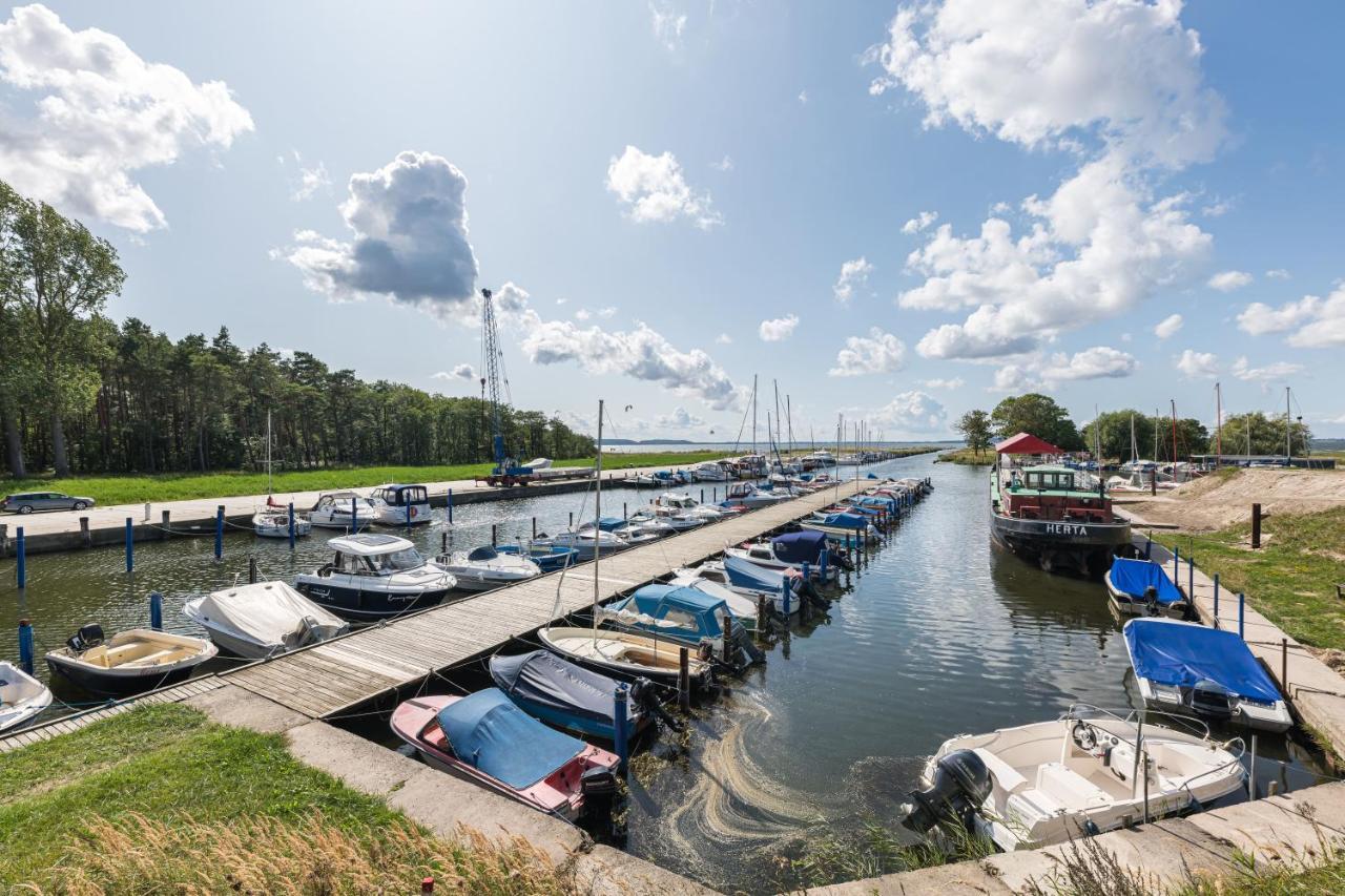 Hotel Marina Martinshafen Sassnitz Exterior foto